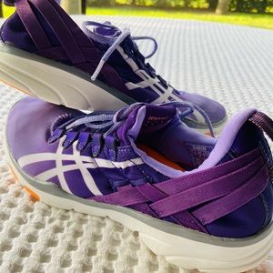 ASICS Gel fit Sana size 7